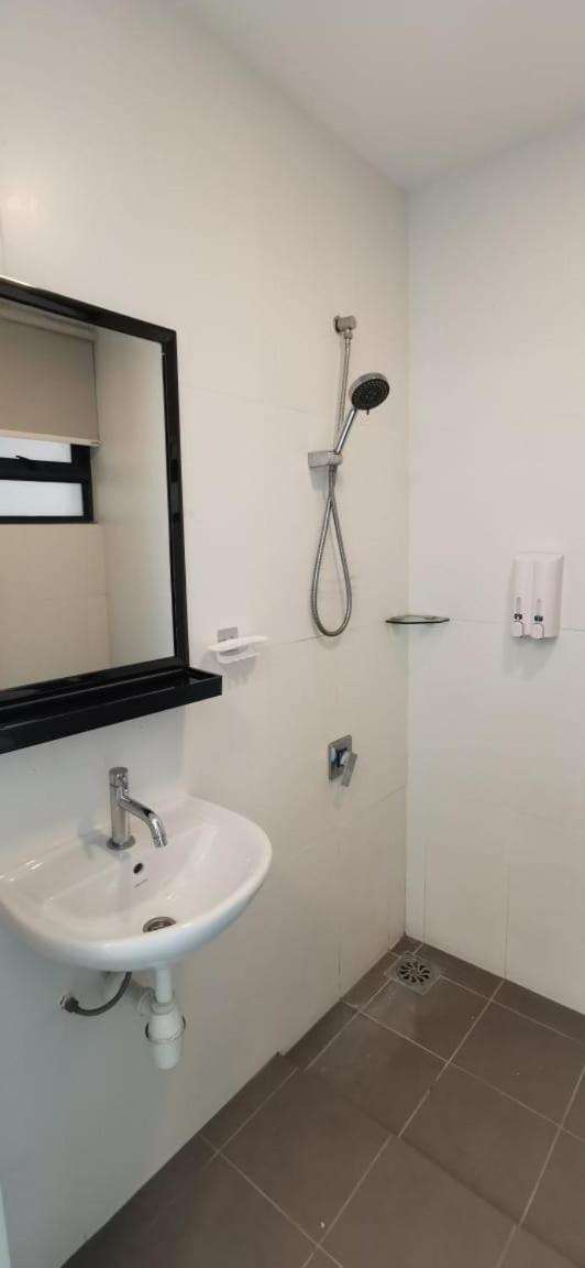Seaview Dwharf Family Suit Private Port Dickson Zewnętrze zdjęcie